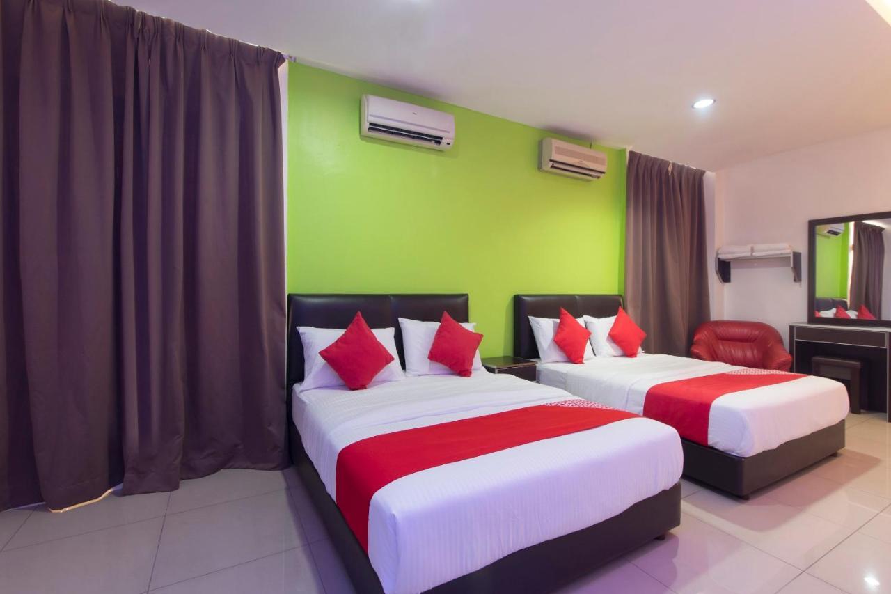 Oyo 44072 Mines Cempaka Hotel Nilai Eksteriør bilde