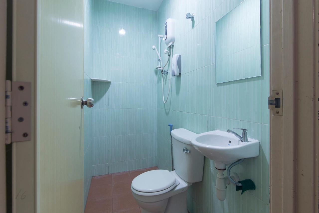 Oyo 44072 Mines Cempaka Hotel Nilai Eksteriør bilde