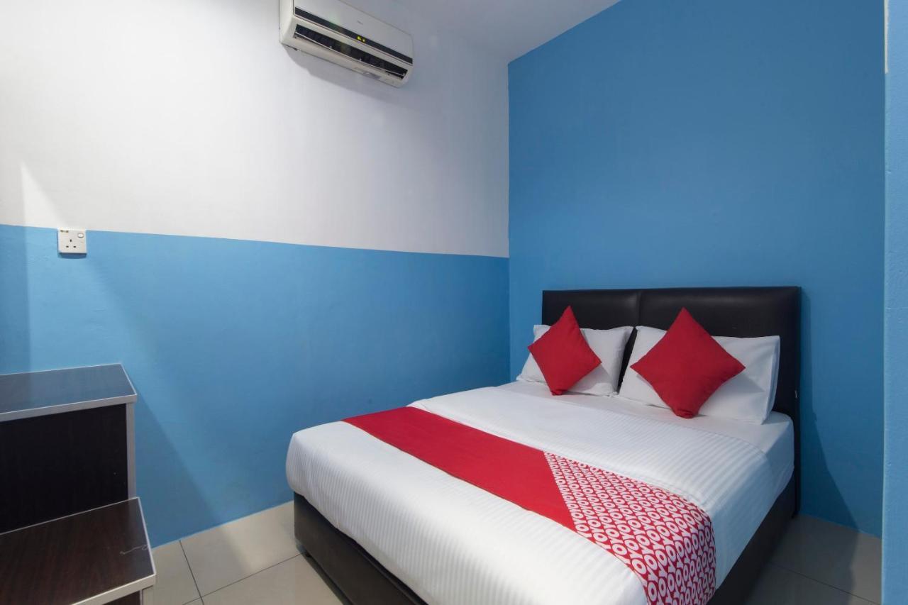Oyo 44072 Mines Cempaka Hotel Nilai Eksteriør bilde