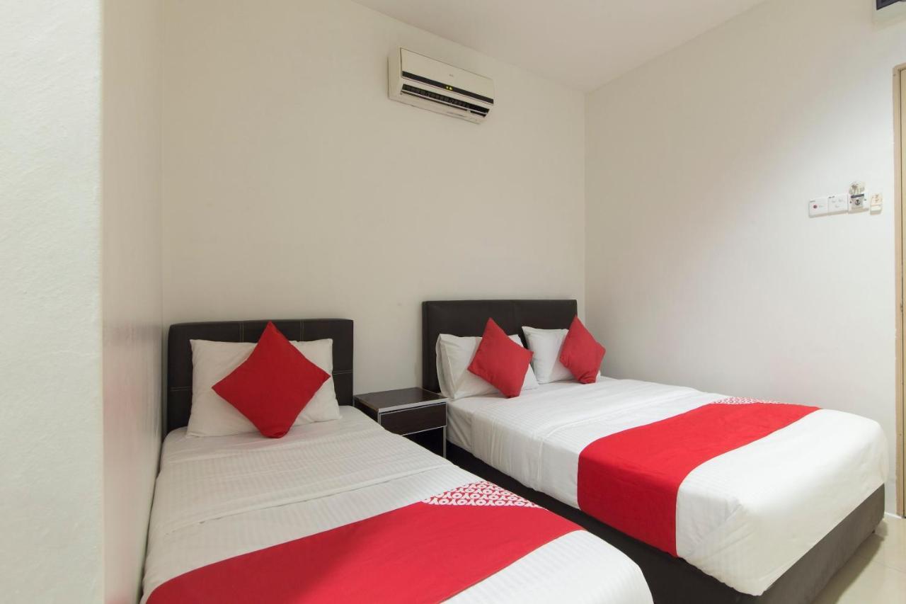 Oyo 44072 Mines Cempaka Hotel Nilai Eksteriør bilde