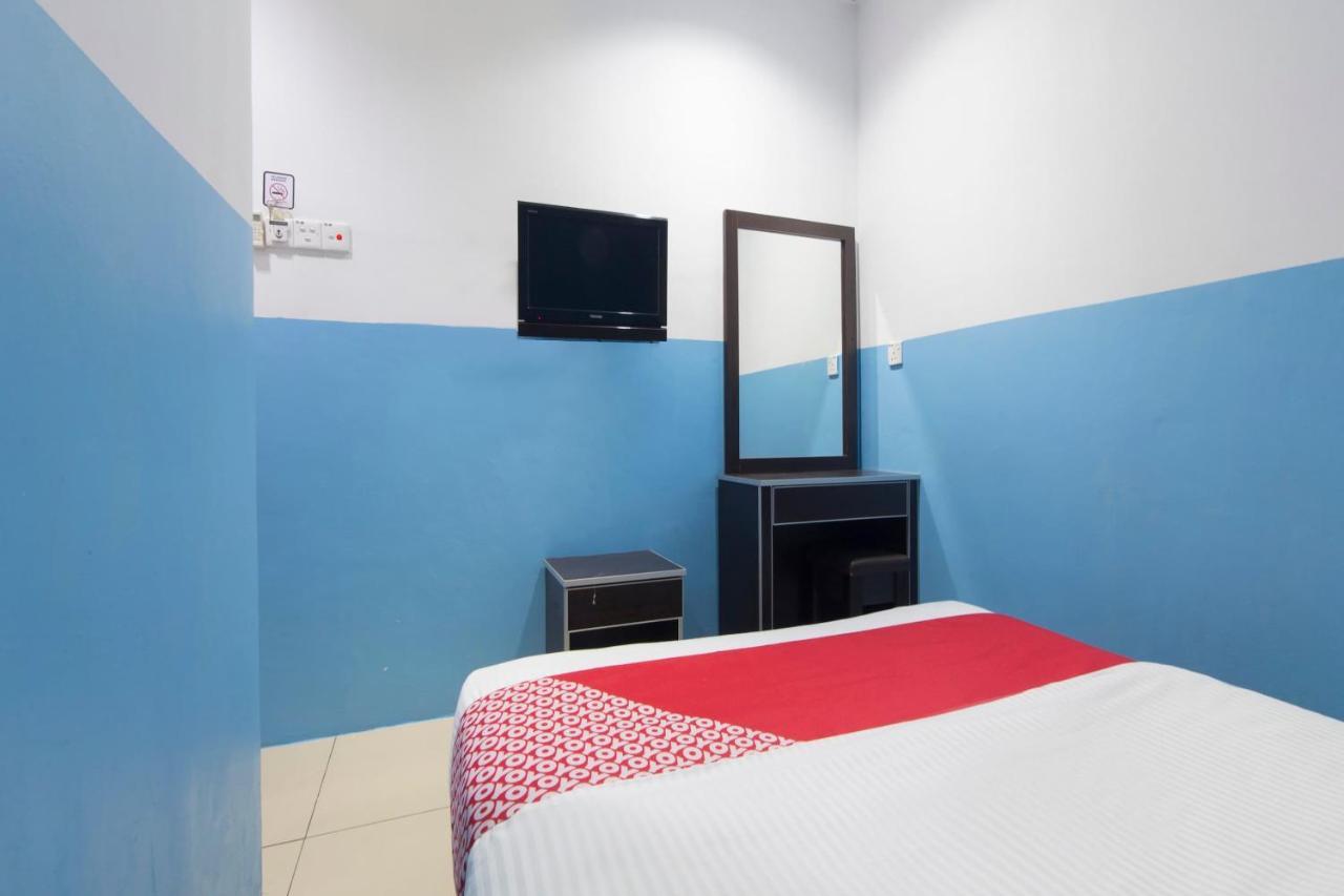 Oyo 44072 Mines Cempaka Hotel Nilai Eksteriør bilde