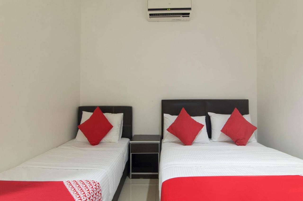 Oyo 44072 Mines Cempaka Hotel Nilai Eksteriør bilde