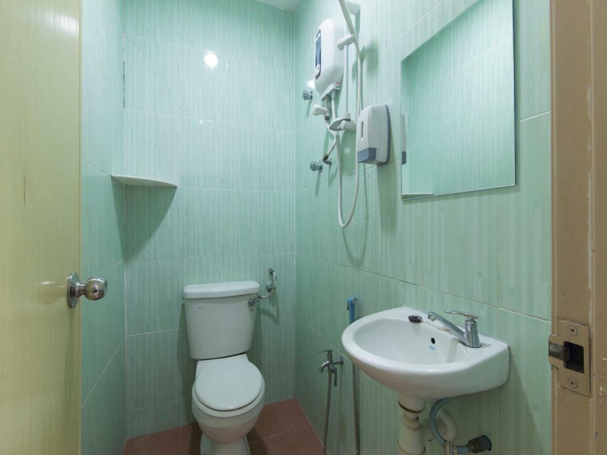 Oyo 44072 Mines Cempaka Hotel Nilai Eksteriør bilde