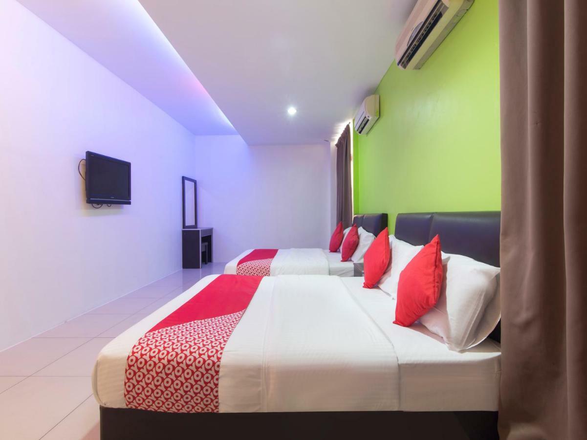 Oyo 44072 Mines Cempaka Hotel Nilai Eksteriør bilde