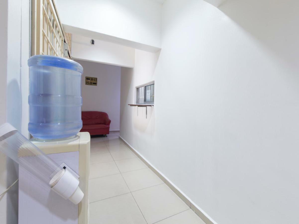 Oyo 44072 Mines Cempaka Hotel Nilai Eksteriør bilde